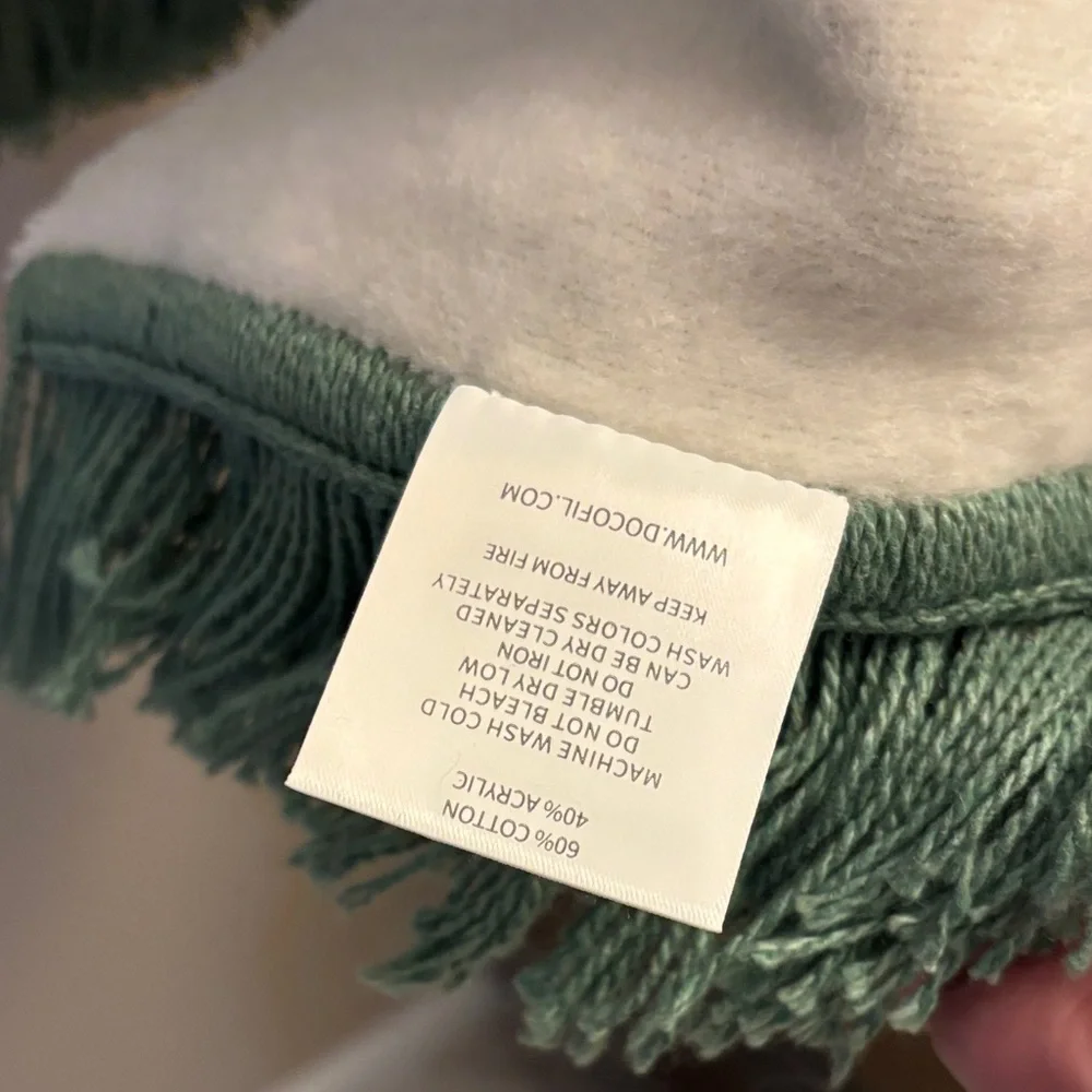 Palm Tree Patterned throw blanket - Picture 4 of 8